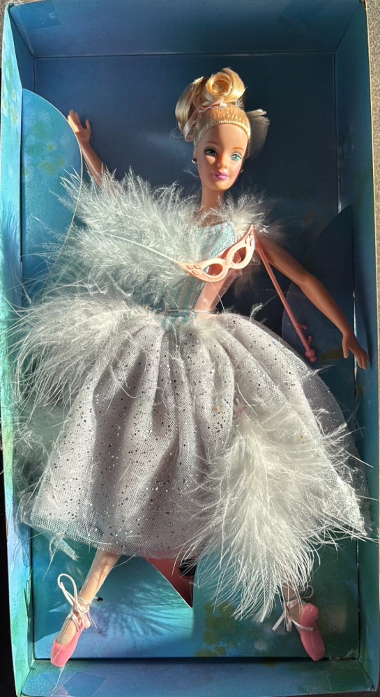 Barbie Ballet Masquerade, rok 2000