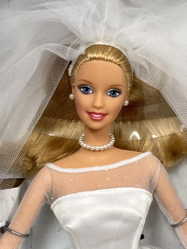 Barbie Blushing Bride, rok 1999