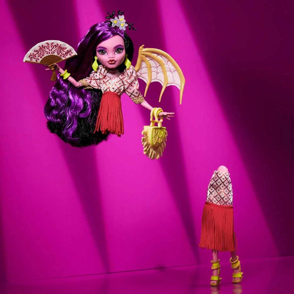 Monster High Designer Series Corazon Marikit Doll, rok 2025 - HXJ09