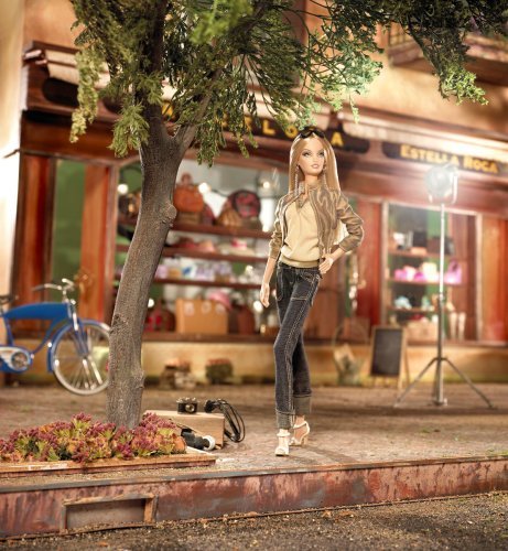 Barbie On Location: Barcelona