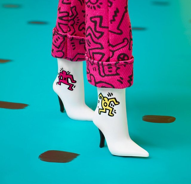 Barbie Keith Haring X - Gold Label - POŠKOZENÝ OBAL