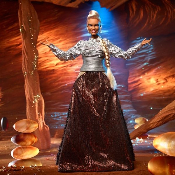 Barbie Mrs. Which 2018 (A Wrinkle in Time)