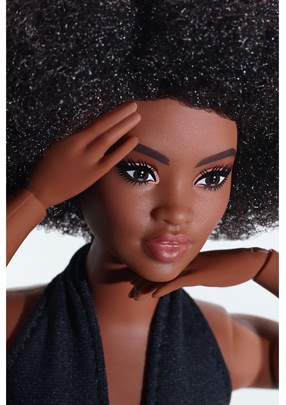 Barbie Looks (Curvy, Brunette) - rok 2021