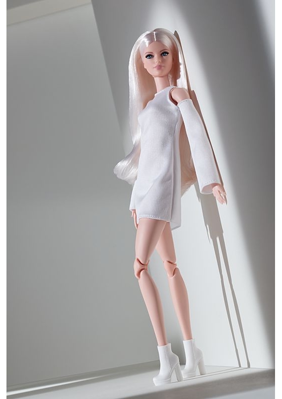 Barbie Looks (Tall Blonde) - rok 2021