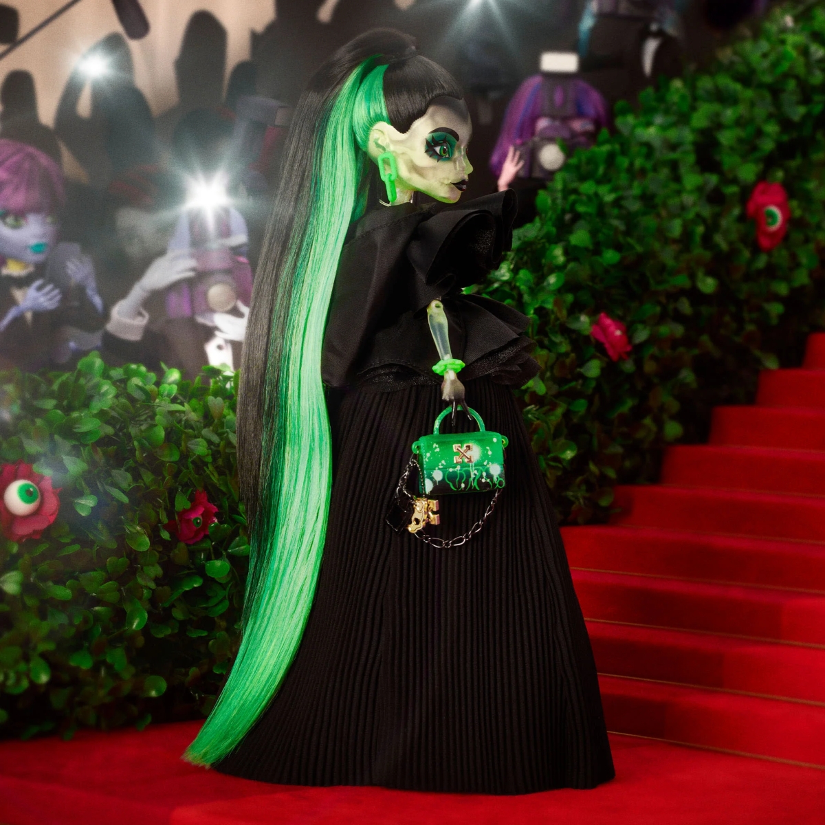 Off-White Monster High Symphanee Midnight, rok 2024