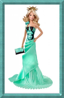 Barbie Statue of Liberty (Barbie - Socha svobody), rok 2010